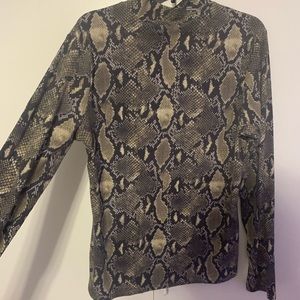 Long sleeve snake skin pattern soft top. Plus size.